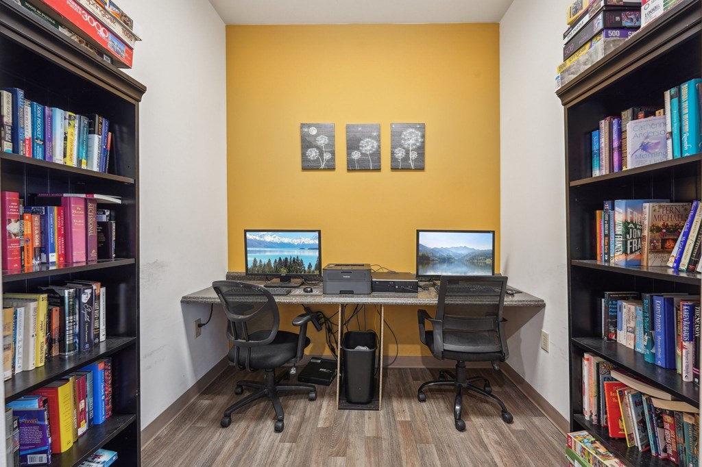 Business Center & Library at The Reserve at Reed Farm
