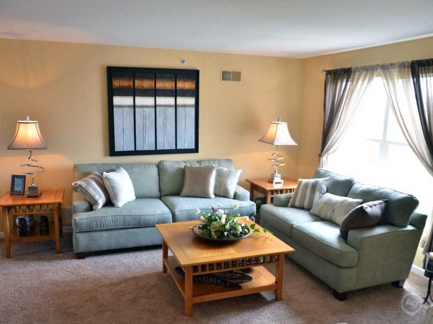 Living room at the reserve at reed farm, reading apartments