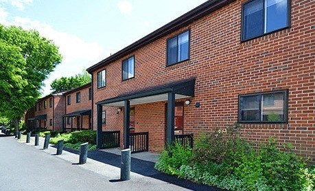 Front door at Cambridge Commons Apartments in Wyomissing PA