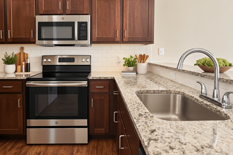 Upgraded stainless steel appliances at Reserve at Parkland