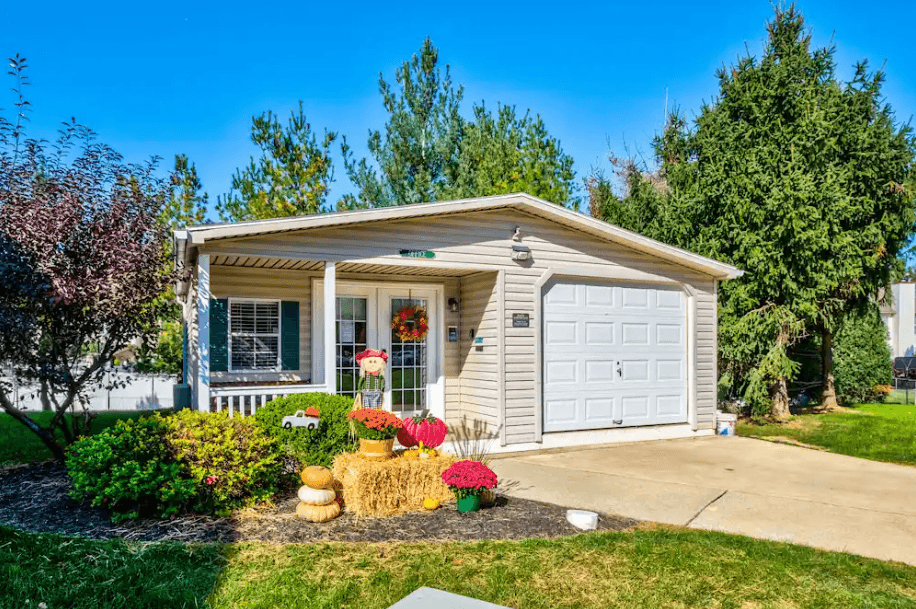 Leasing Office at Maidencreek Village