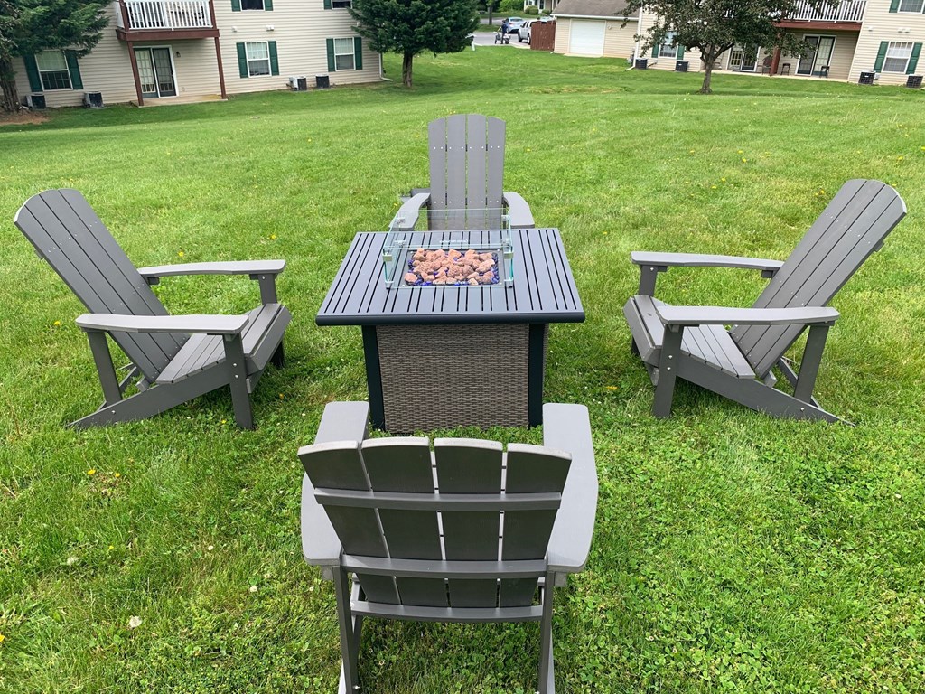 Fire Pit w/ Seating at Oak Meadows