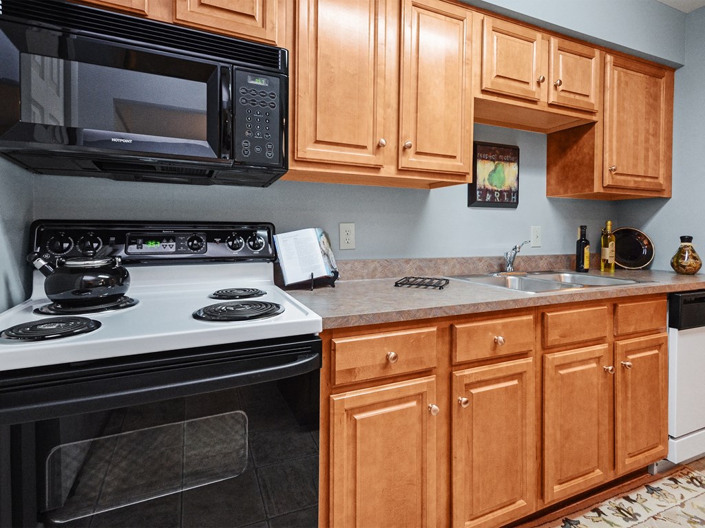 Kitchen at The Reserve at Reed Farm. Reading Apartments