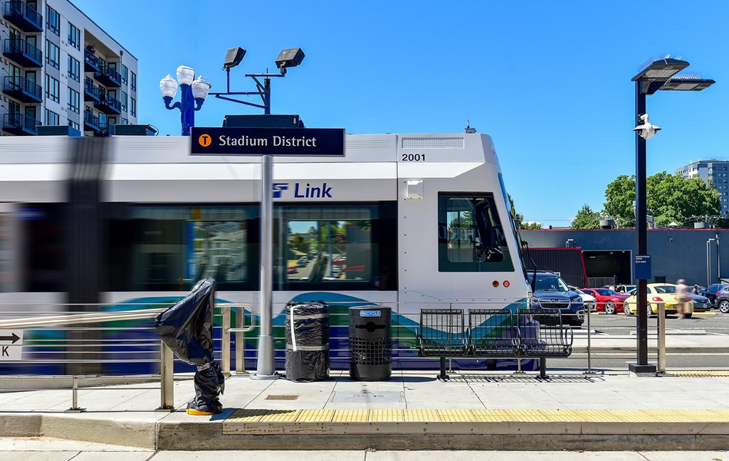 A train is coming to the station.