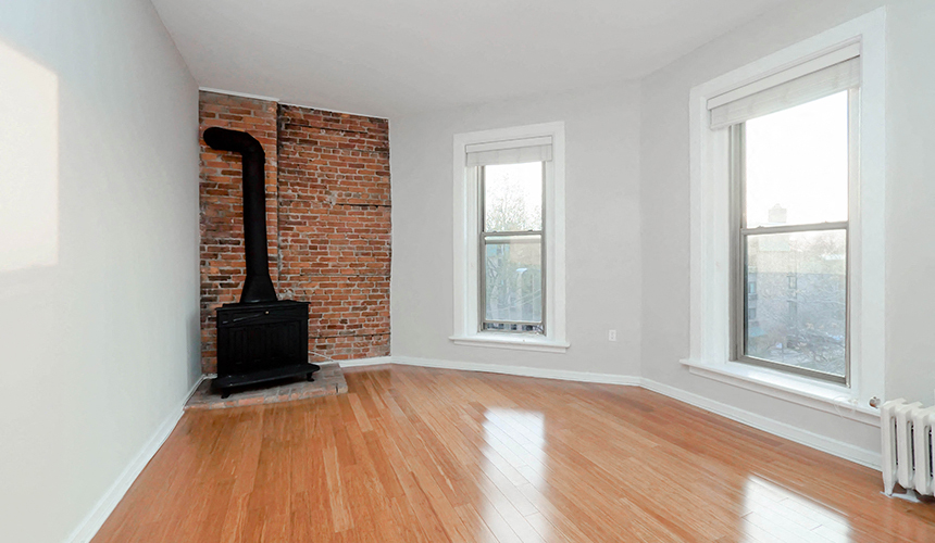 Exposed Brick at Reside on Clark, Chicago, IL,60614