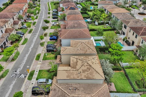 Aventura Isles tranquil community with luscious gardens.