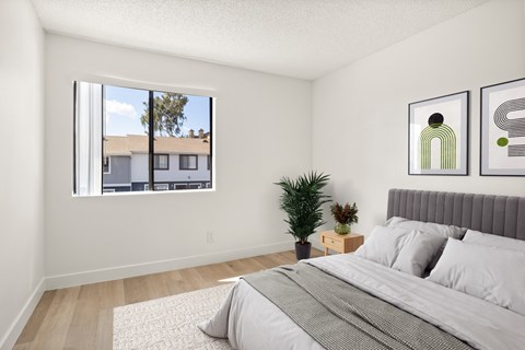 325 E Bradley Ave 2 Beds Apartment for Rent