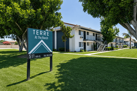 511 14Th St, CA 92065 2 Beds Apartment for Rent