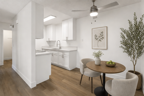 989 Peach Ave / 984 Peach Ave 1-3 Beds Apartment for Rent