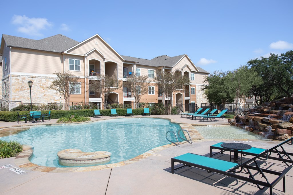 West Oaks Apartments San Antonio
