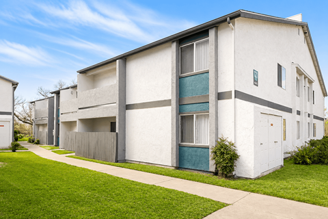 121 N Ramona St 1-3 Beds Apartment for Rent