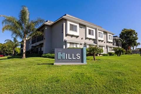 A building with a sign that says