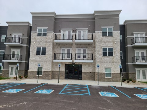 exterior view at the falls at rolland park apartments md