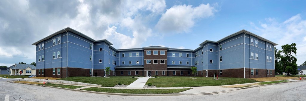 the building in which the hotel is located