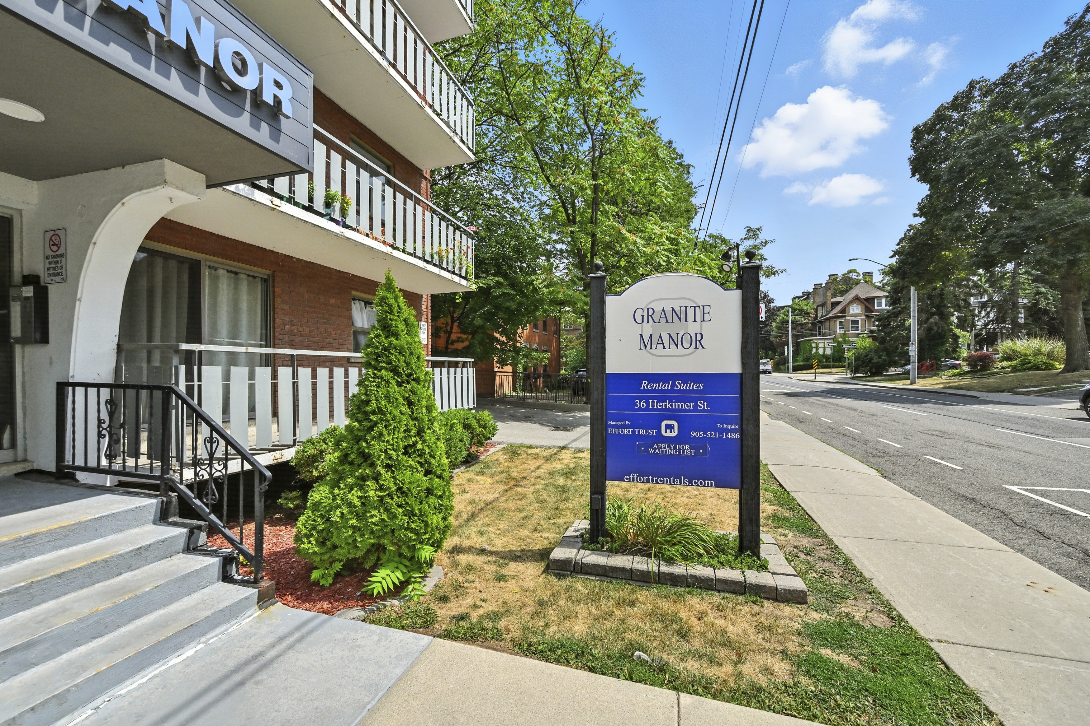 studio apartment - Granite Manor Apartments, Hamilton - unit 0106 4