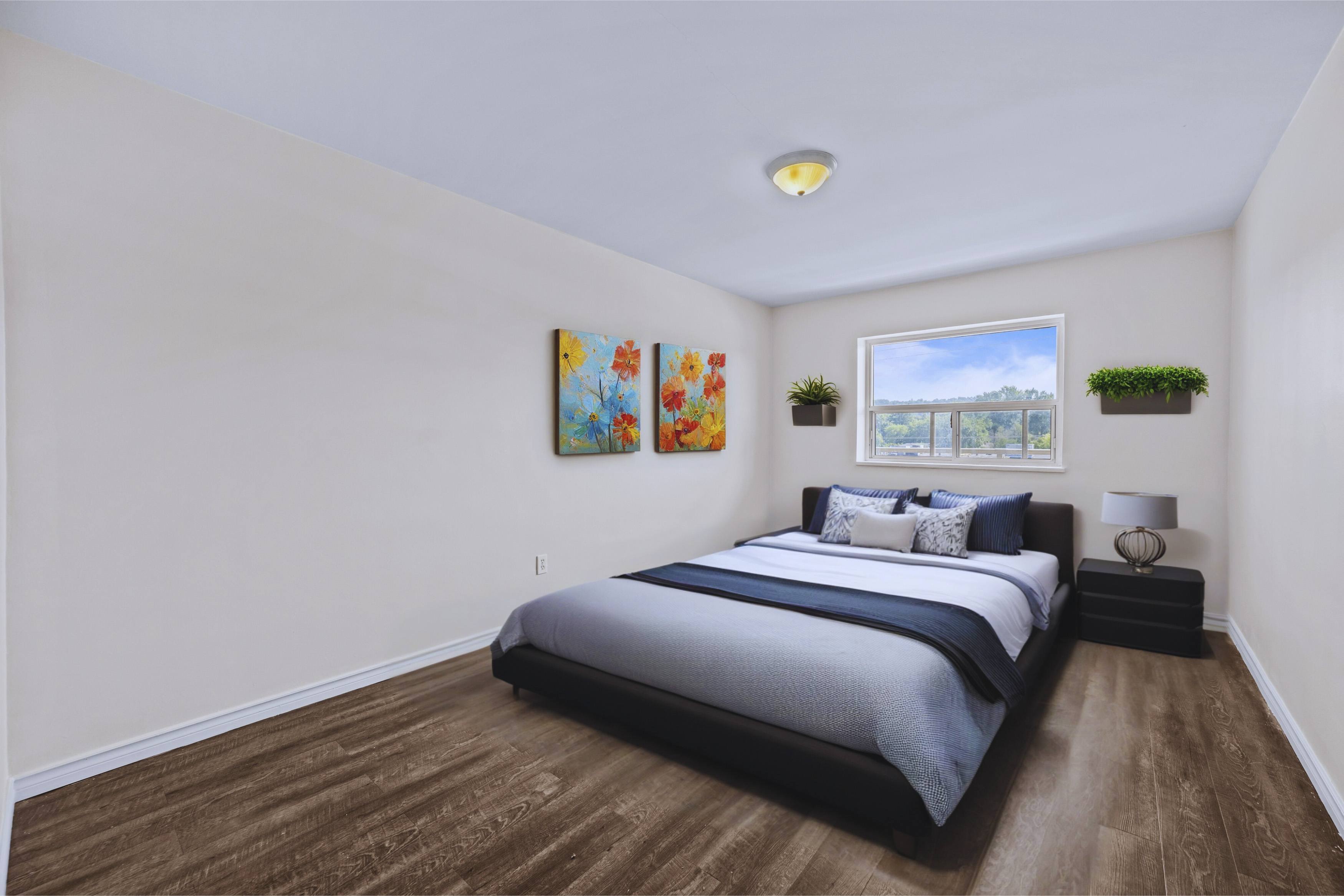2 bedroom apartment - Queenston Apartments, Stoney Creek - unit Q72 2
