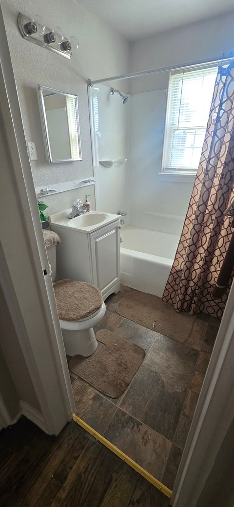 3712 E 47Th Terr. Studio-2 Beds Apartment for Rent
