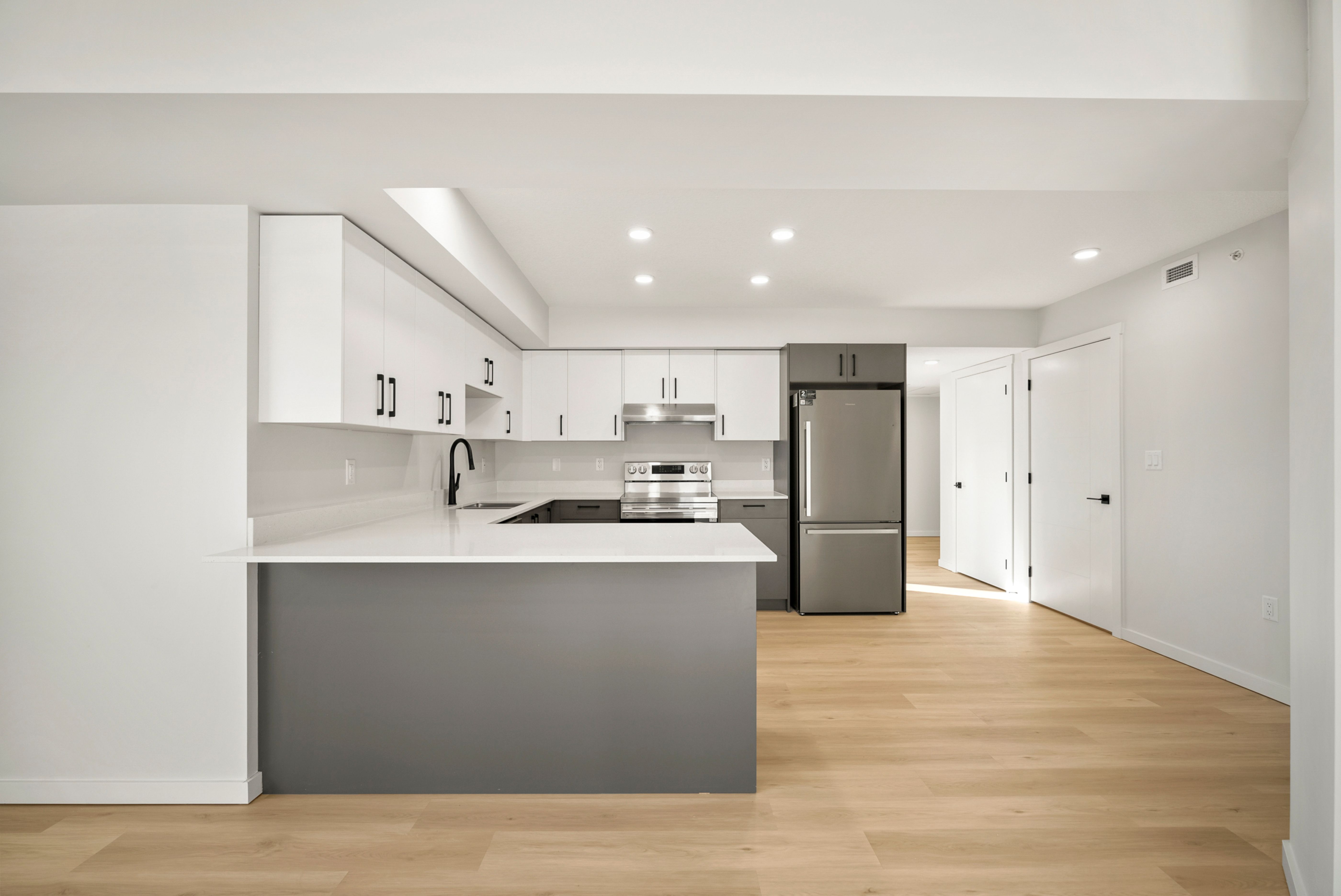 2 bedroom apartment - Main Street Apartments, St. Albert - unit 321 4
