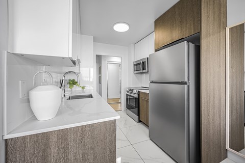 10145 121 Street NW Studio-2 Beds Apartment for Rent