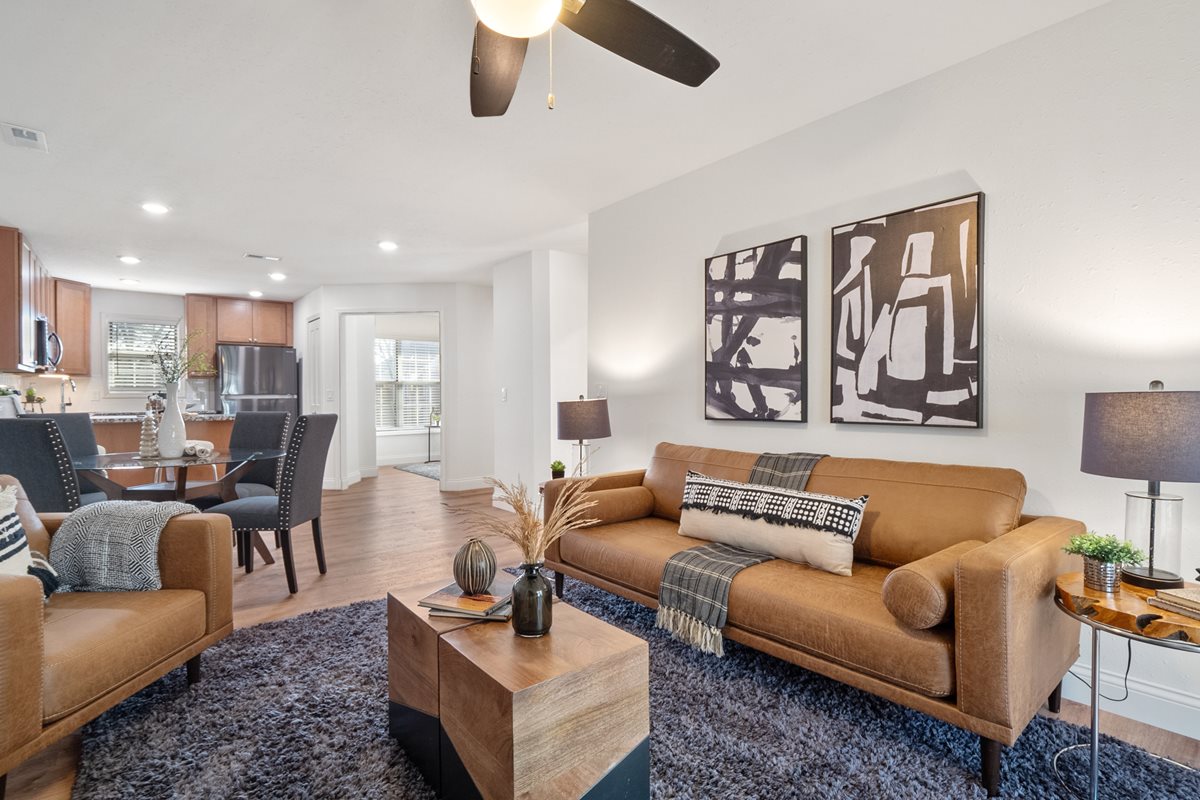 Woodchase Apartments