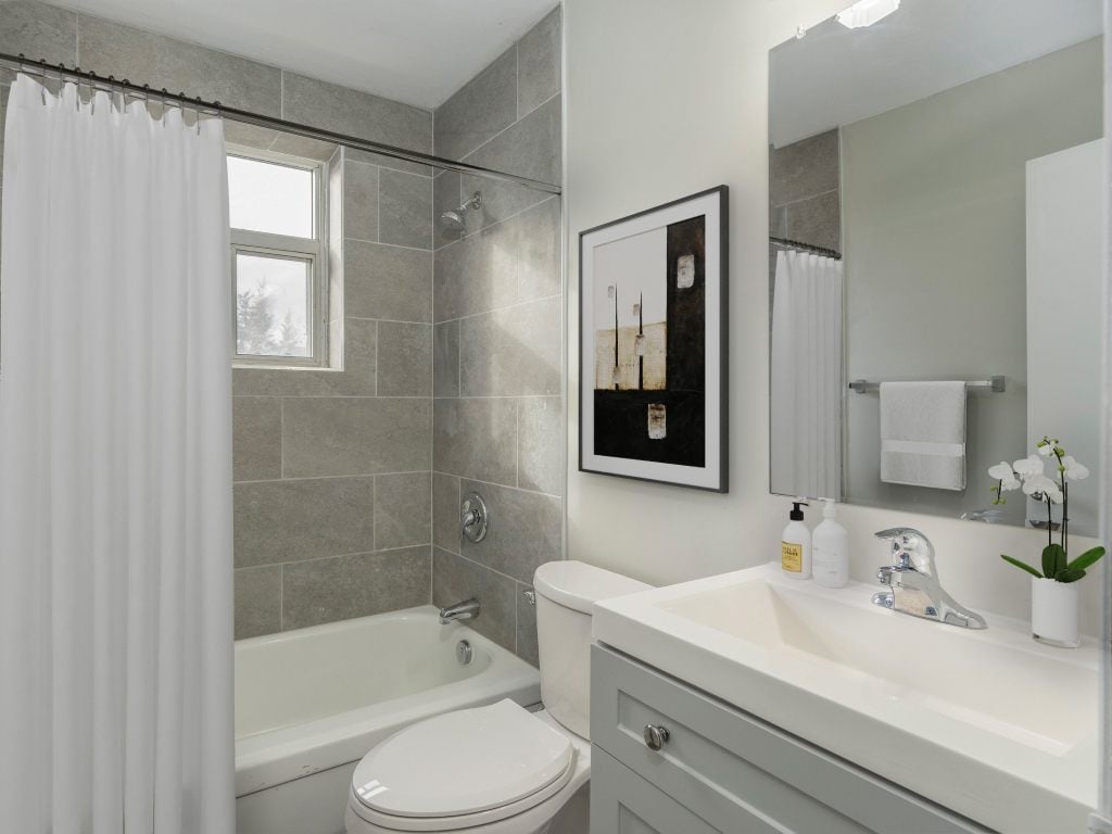 2 bedroom apartment - Onward Apartments, Kitchener 5