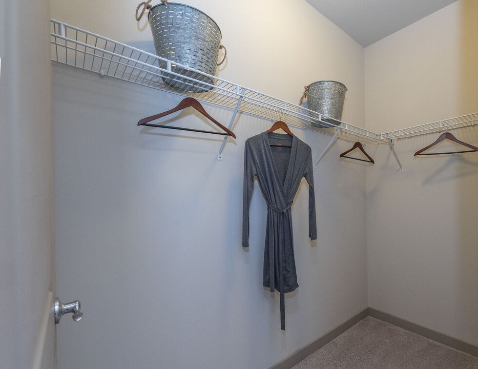 Walk In Closet at Mariner Grove, Savannah