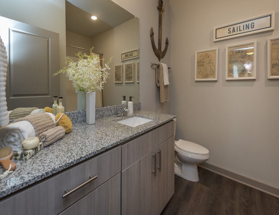 Large Bathroom at Mariner Grove, Savannah, GA