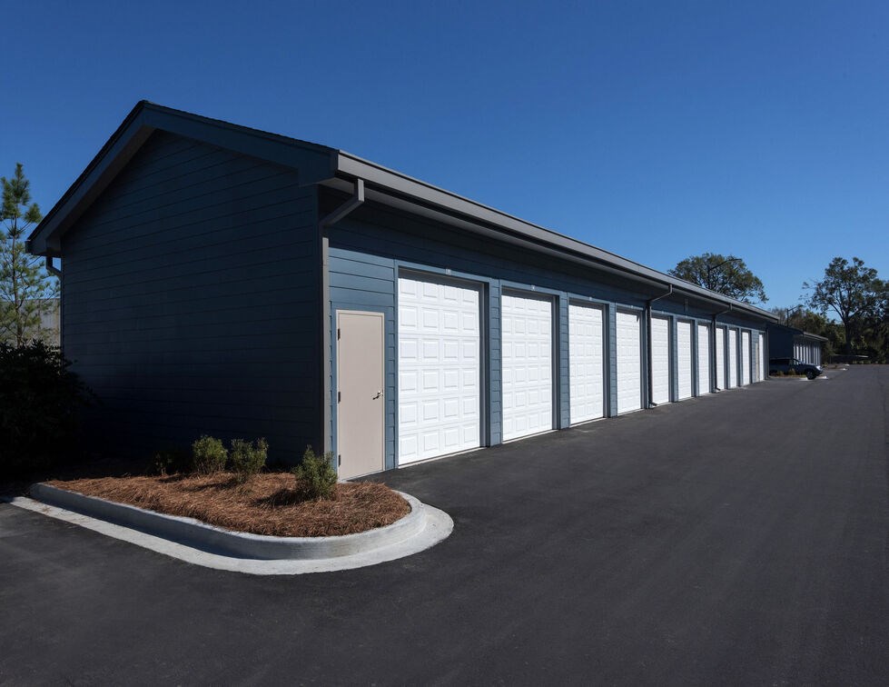Garages Available at Mariner Grove, Savannah