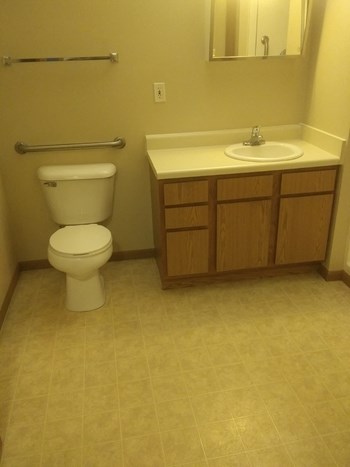 997 Southfield Drive 1-2 Beds Apartment, Affordable for Rent - Photo Gallery 6