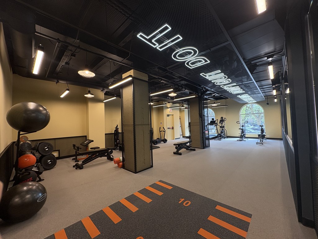 Fitness Center at The Nest at Lincoln Park West, Chicago, IL