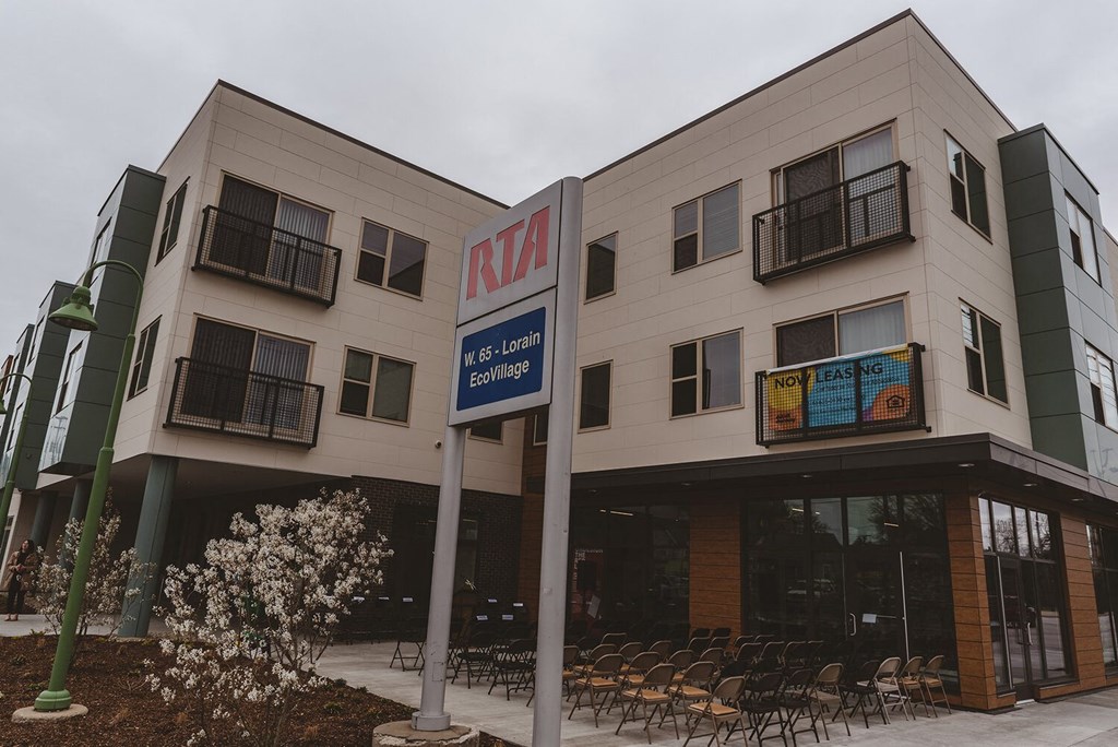 the building where the hotel is located is shown