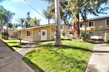 Courtyard With Green Space Courtyard With Green Space at Latham Court, California - Photo Gallery 5