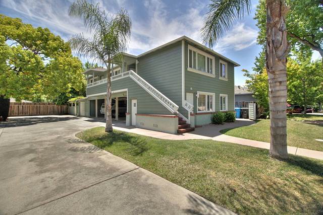 1-bedroom apartment at Middle Plaza Apartments in Menlo Park, CA