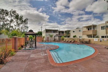 Glimmering Pool Glimmering Pool at Magnolia Place, Sunnyvale, 94087 - Photo Gallery 5