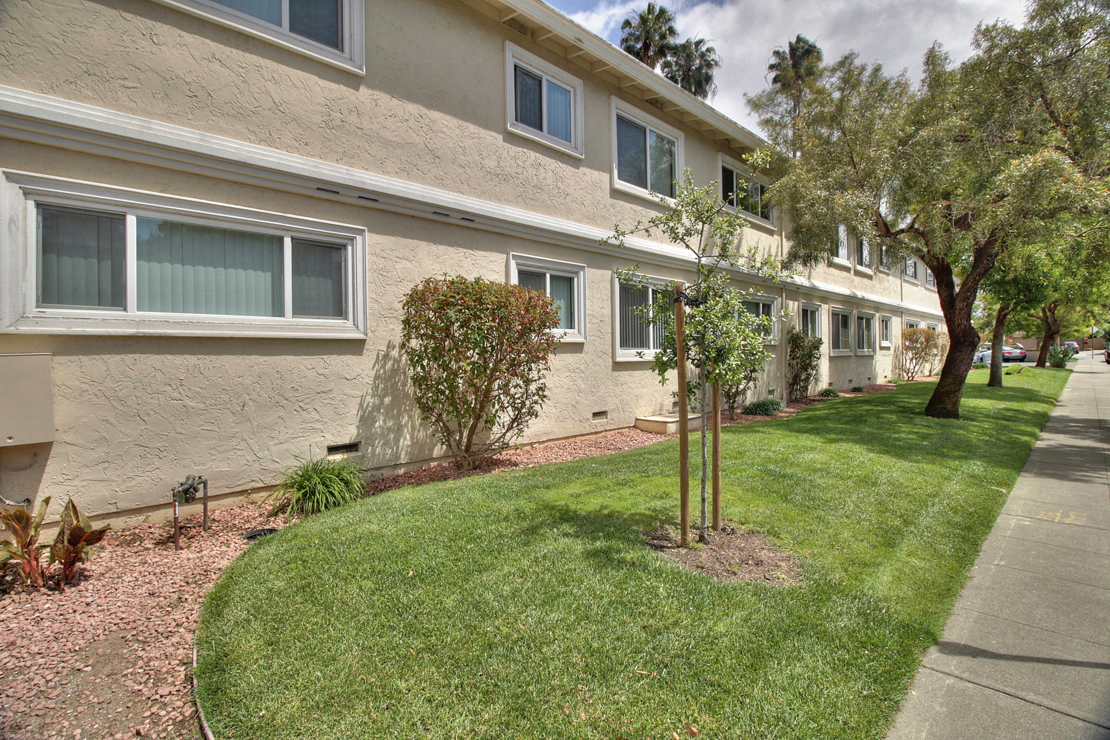Sunnyvale Place Apartments