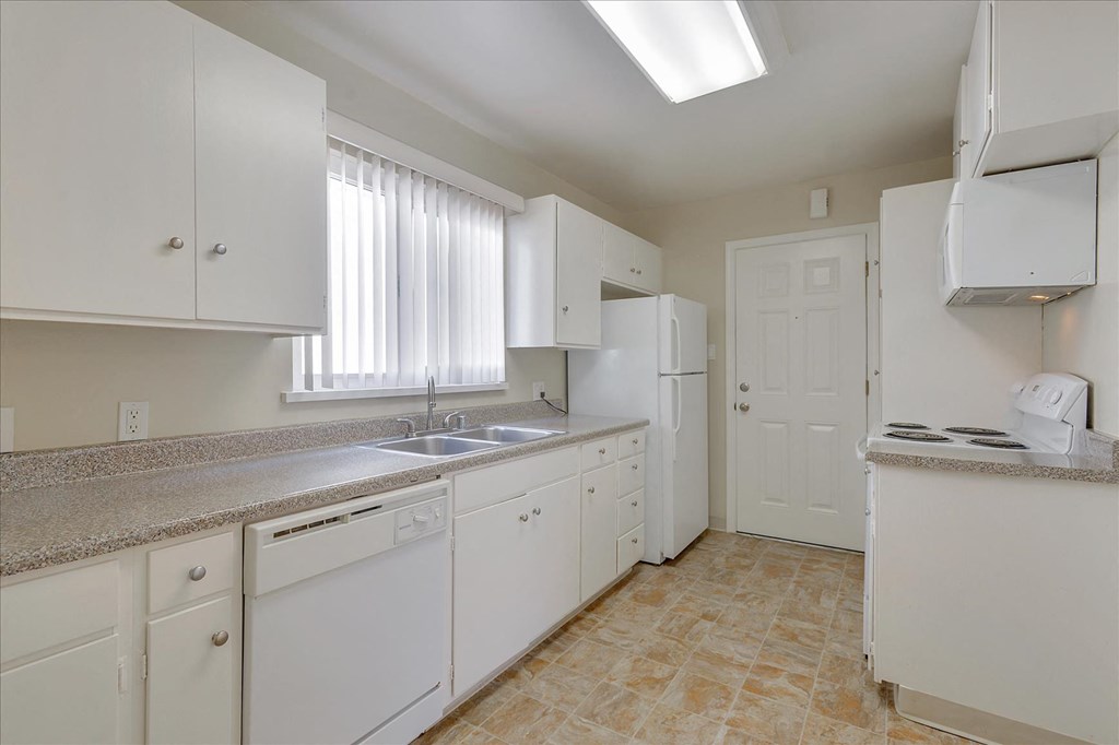 Middle Park Apartments is a similar property to Sharon Grove Apartments located in Menlo Park