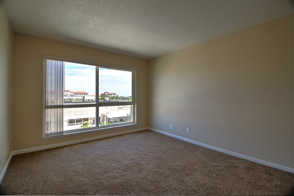 Room view at Madison Place, San Mateo