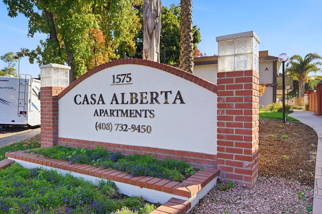 Casa Alberta Apartments