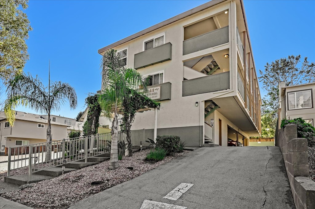 the building in which the apartment is located