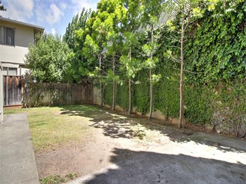 14 Highland Avenue Studio-2 Beds Apartment for Rent - Photo Gallery 5
