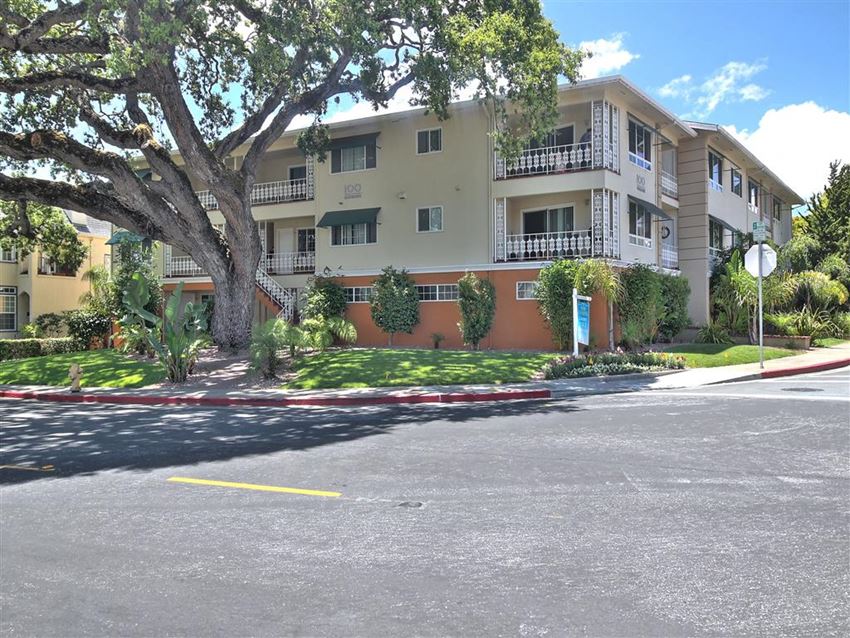 100 Dartmouth Road 1-2 Beds Apartment for Rent - Photo Gallery 1