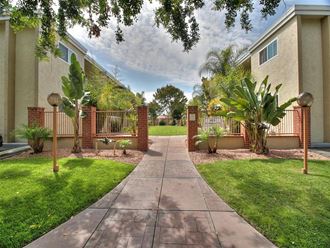 415 Acalanes Drive 1-2 Beds Apartment for Rent