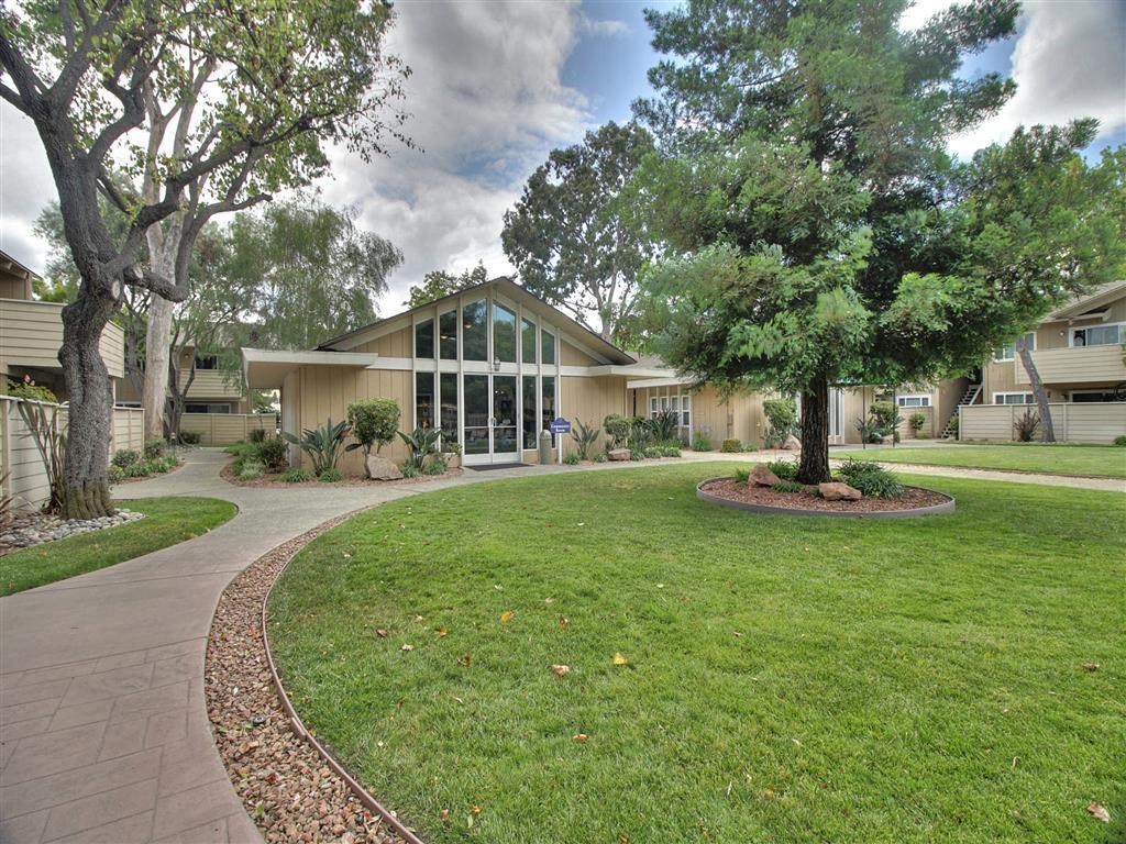 Lush Green Courtyard at Balboa Apartments, Sunnyvale, California