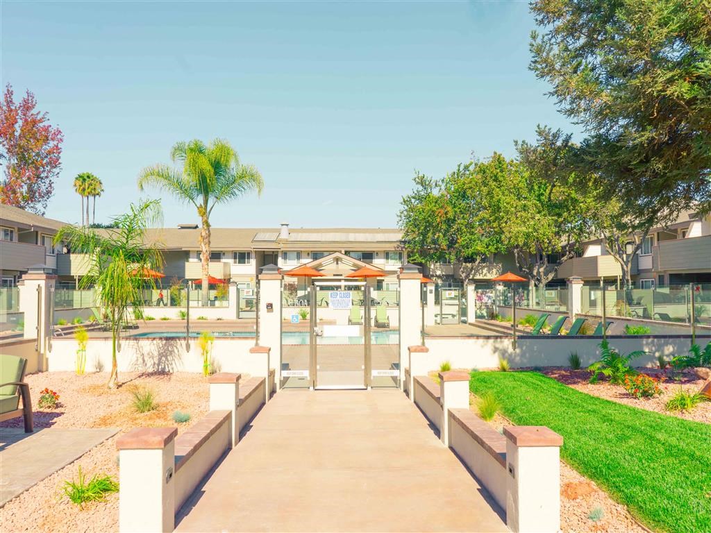 Poolside Landscape at Balboa Apartments, Sunnyvale, California