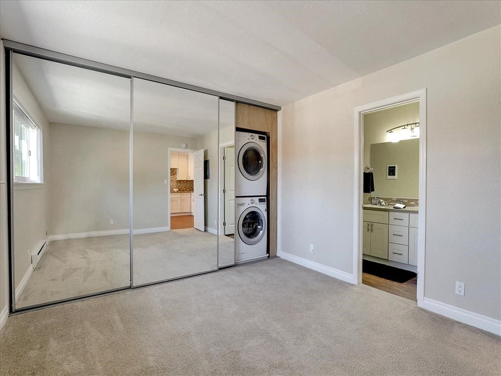 Washer & Dryer In Every Apartment at Casa Alberta Apartments, Sunnyvale, CA