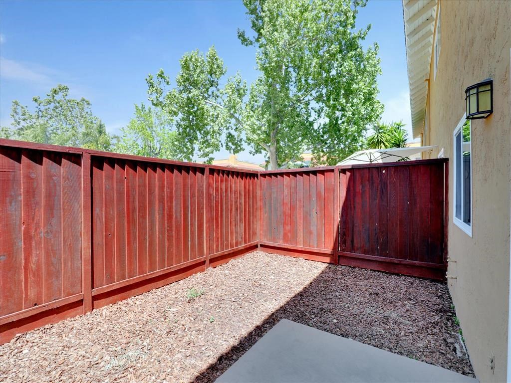 Backyard Space at Casa Alberta Apartments, Sunnyvale, 94087