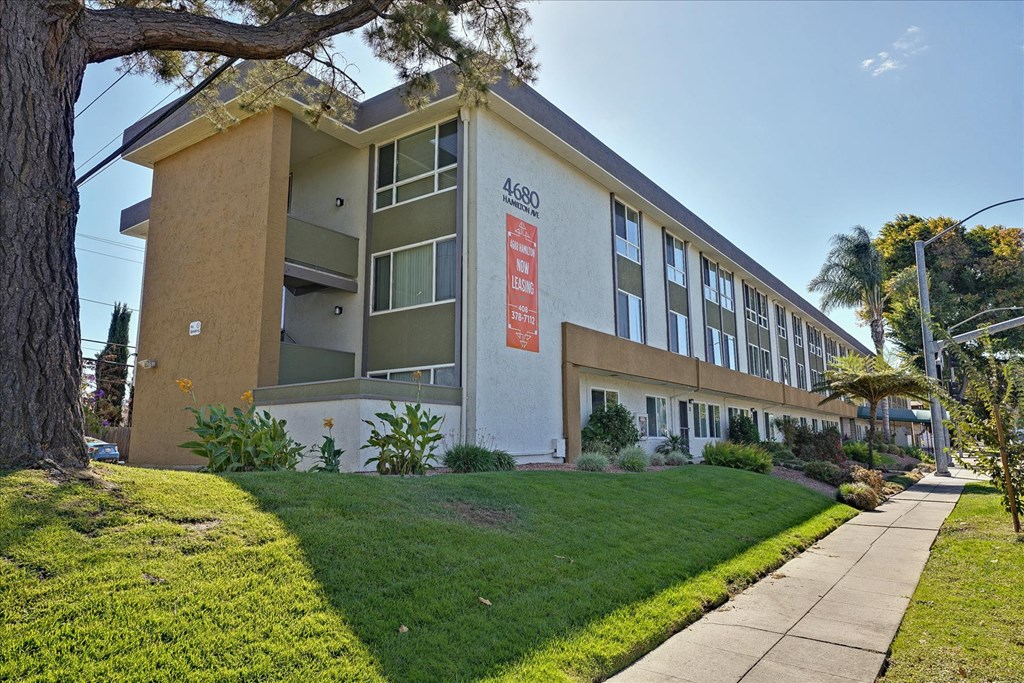 Apartment Building View at Hamilton Apartments in San Jose, California 95130
