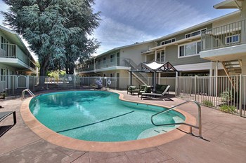 Invigorating Swimming Pool Invigorating Swimming Pool at Mountain View Place, Mountain View, CA, 94040 - Photo Gallery 4