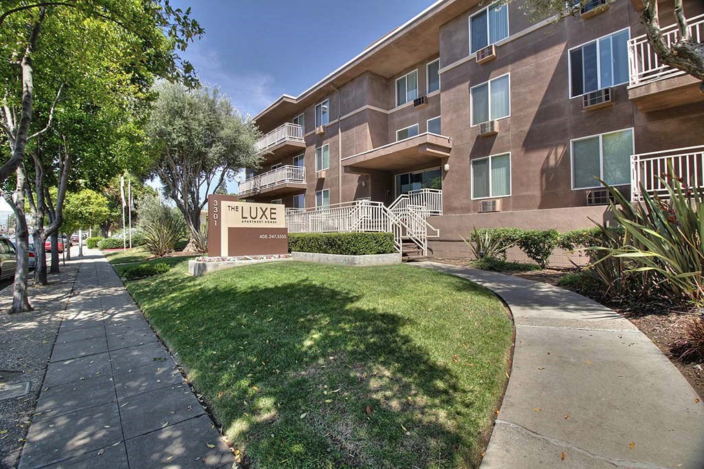 Luxe Walk path at The Luxe, Santa Clara, California