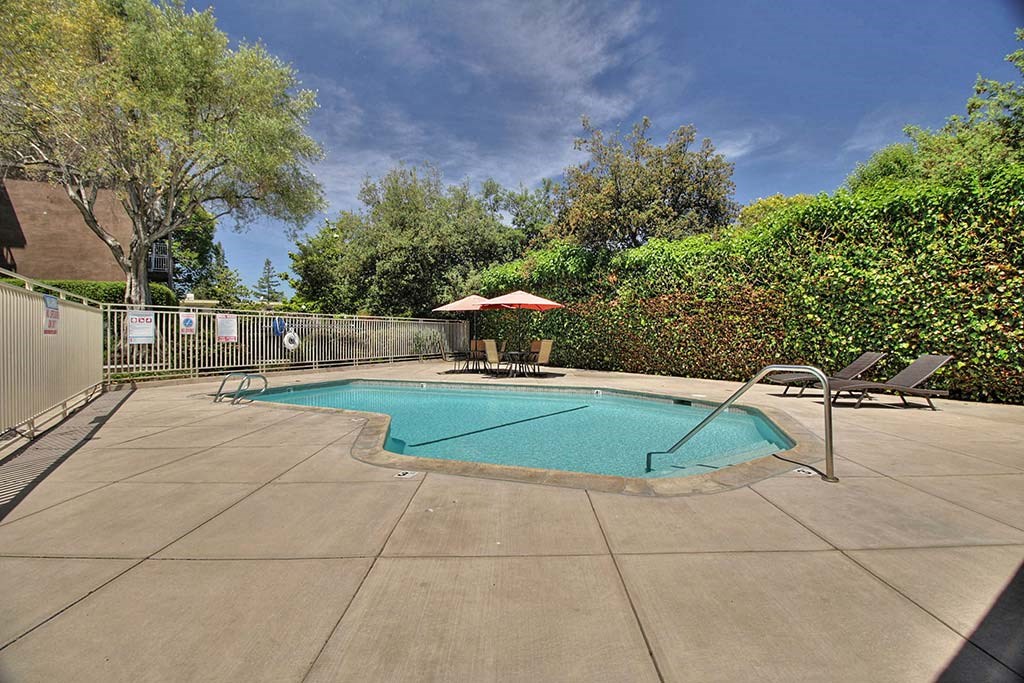 Beautiful pool view at The Luxe, Santa Clara, 95051